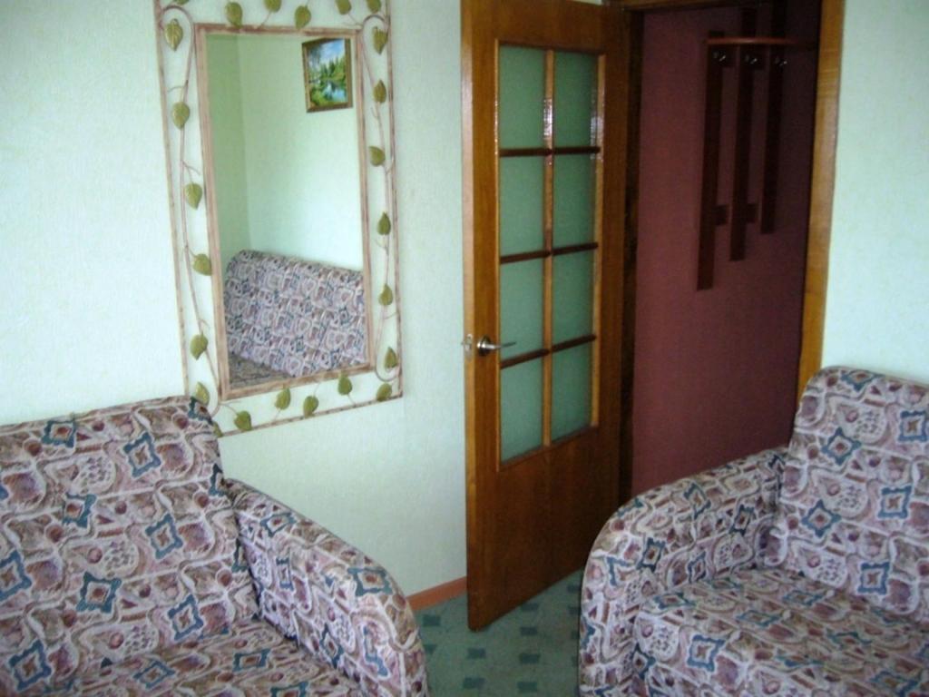 Hotel Profspilkovyi Lutsk Eksteriør bilde