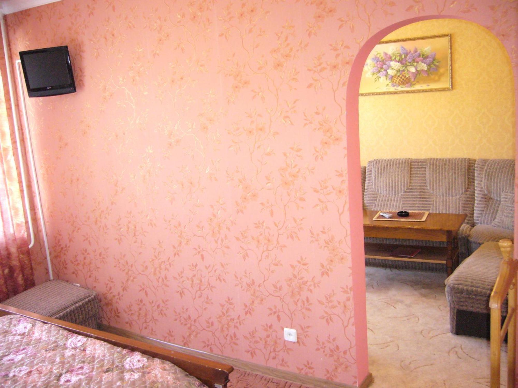 Hotel Profspilkovyi Lutsk Eksteriør bilde