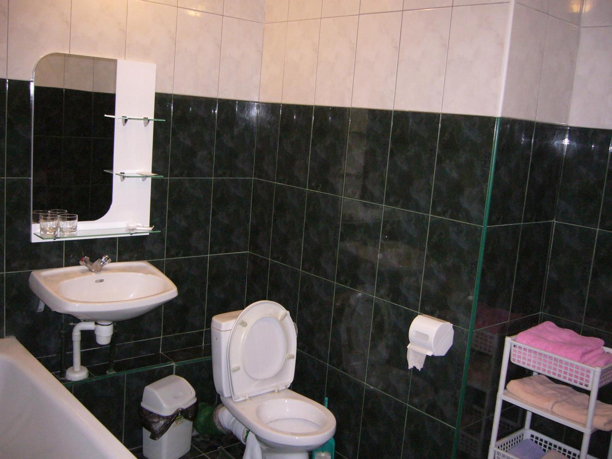 Hotel Profspilkovyi Lutsk Eksteriør bilde